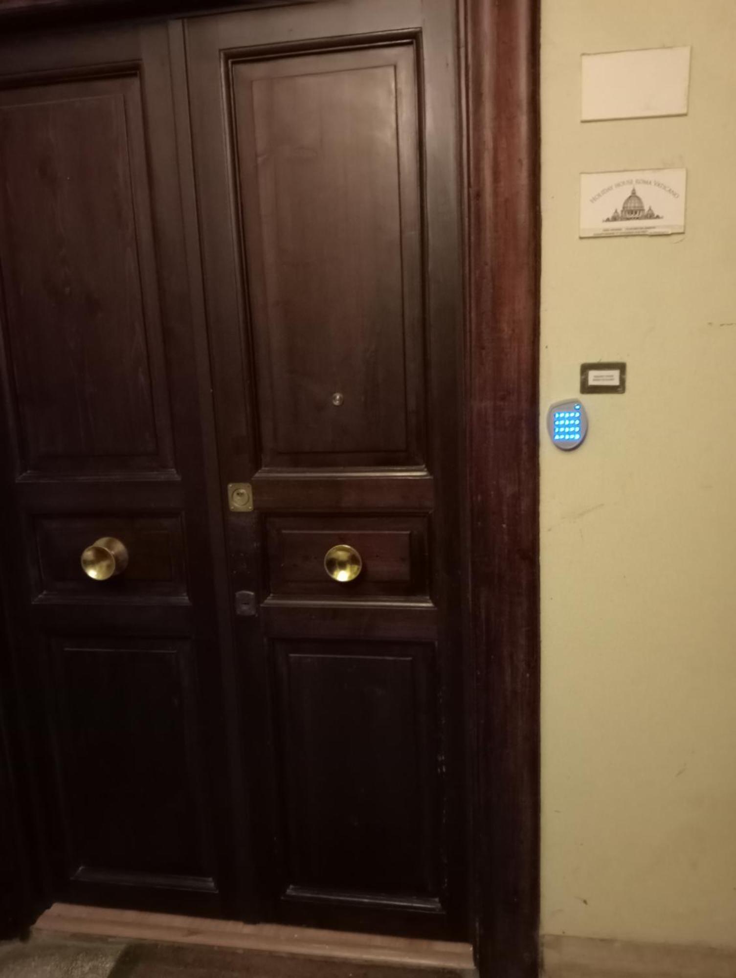 Holiday House Roma Vaticano Экстерьер фото